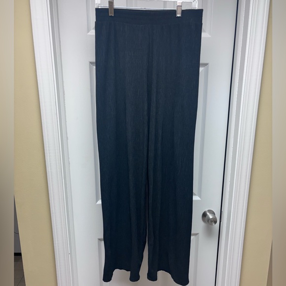 Bailey 44 Pants - Bailey 44 Black Pleated Wide Leg Pants Size M
